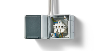 Doppelsteckdose mit Trennsteg bei Elektro Haubner GmbH in Roth